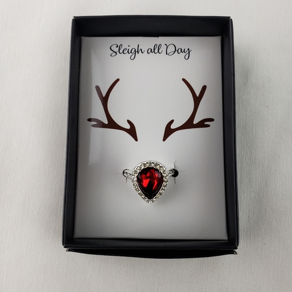 Avon Jewelry - Avon red teardrop ring - size 8 -NIB